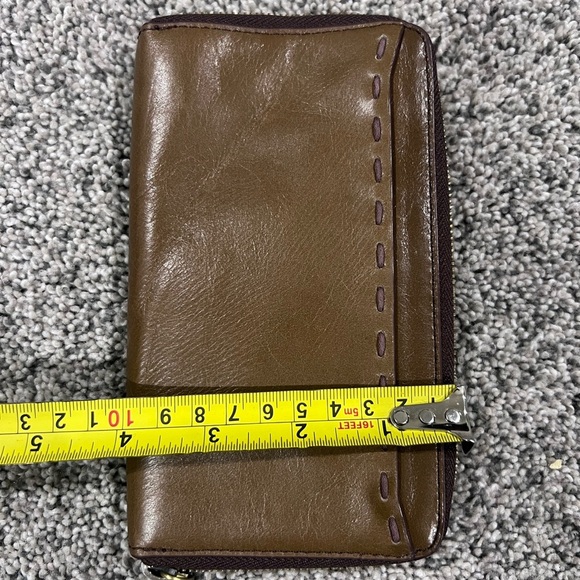 Hobo Leather HONOR Wallet Color MINK Retails For  $118 Mid Size - Picture 7 of 7